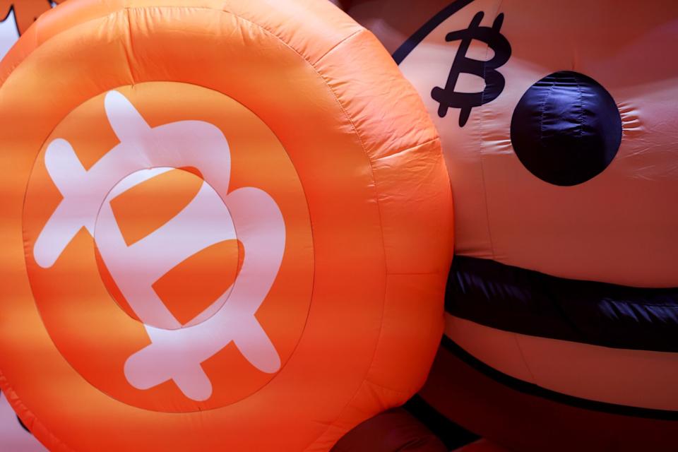 Bitcoin Steadies After ,000 Breach as Saylor Hints at Buying Bitcoin Steadies After ,000 Breach as Saylor Hints at Buying