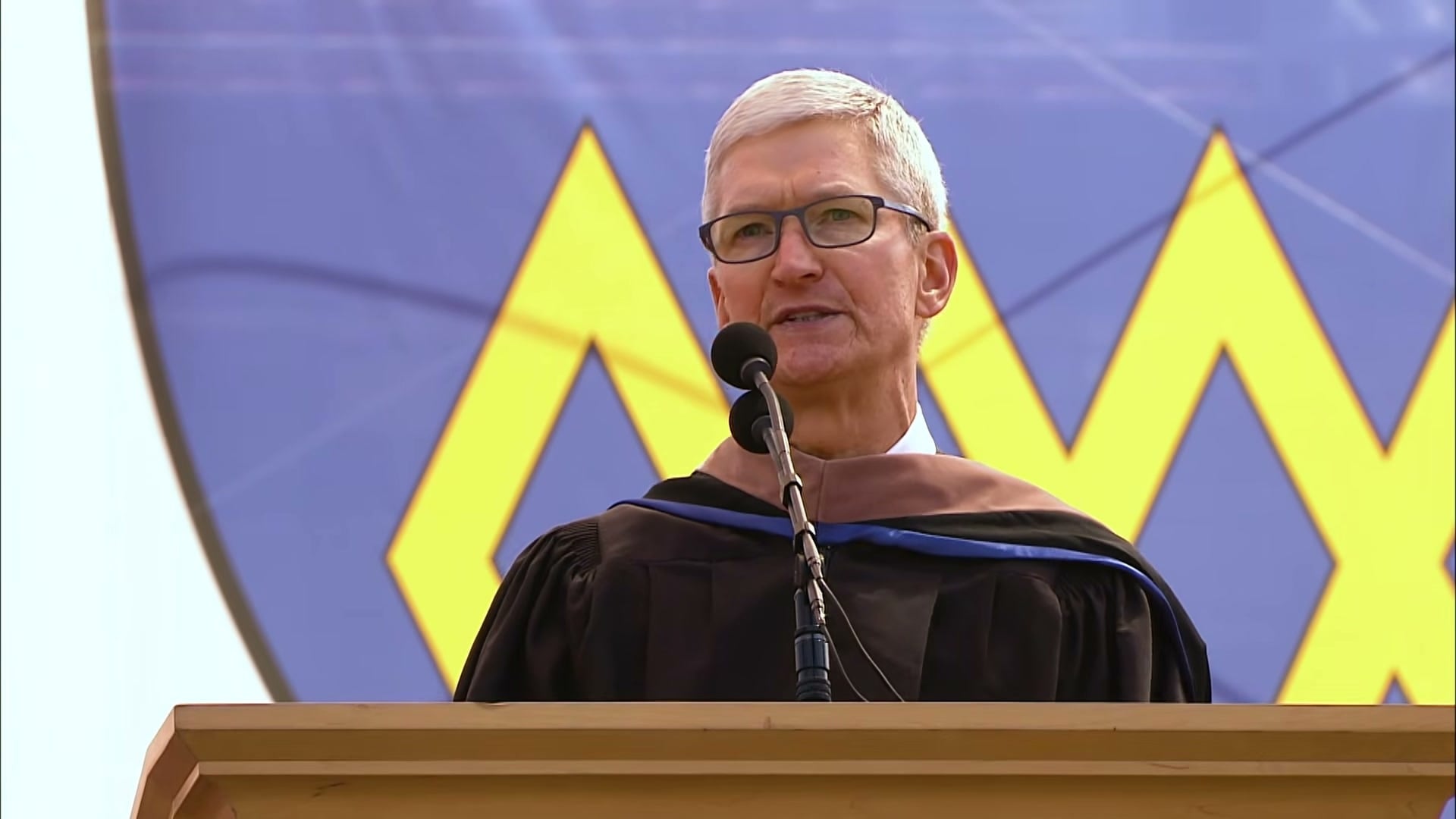 Apple Stock Nears All-Time High: Where Will It End The Year? Apple Stock Nears All-Time High: Where Will It End The Year?