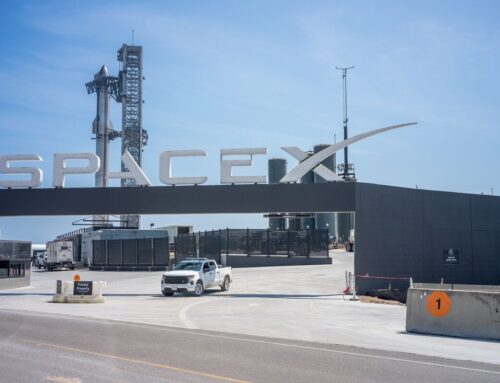 SpaceX Tells Investors It Has Lined Up Blue-Chip Credit Ratings