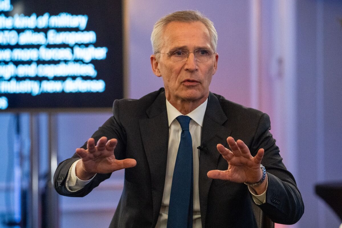 Norway’s .3 Trillion Fund Needs to Stay Invested in Big Tech, Stoltenberg Says