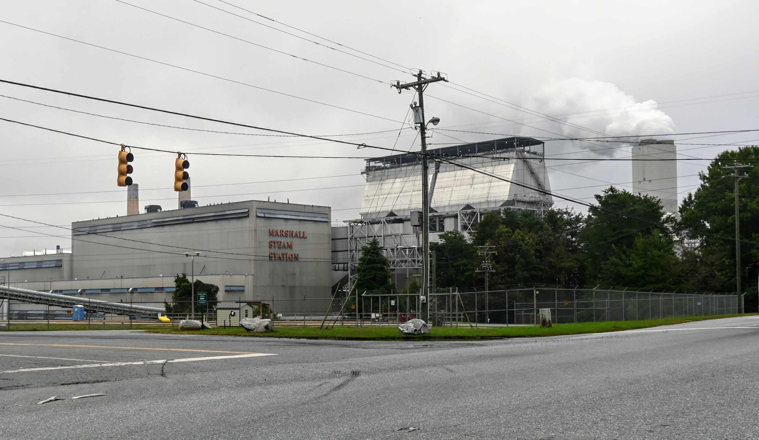 Environmental and clean energy advocates largely oppose new data center and coal plant bill