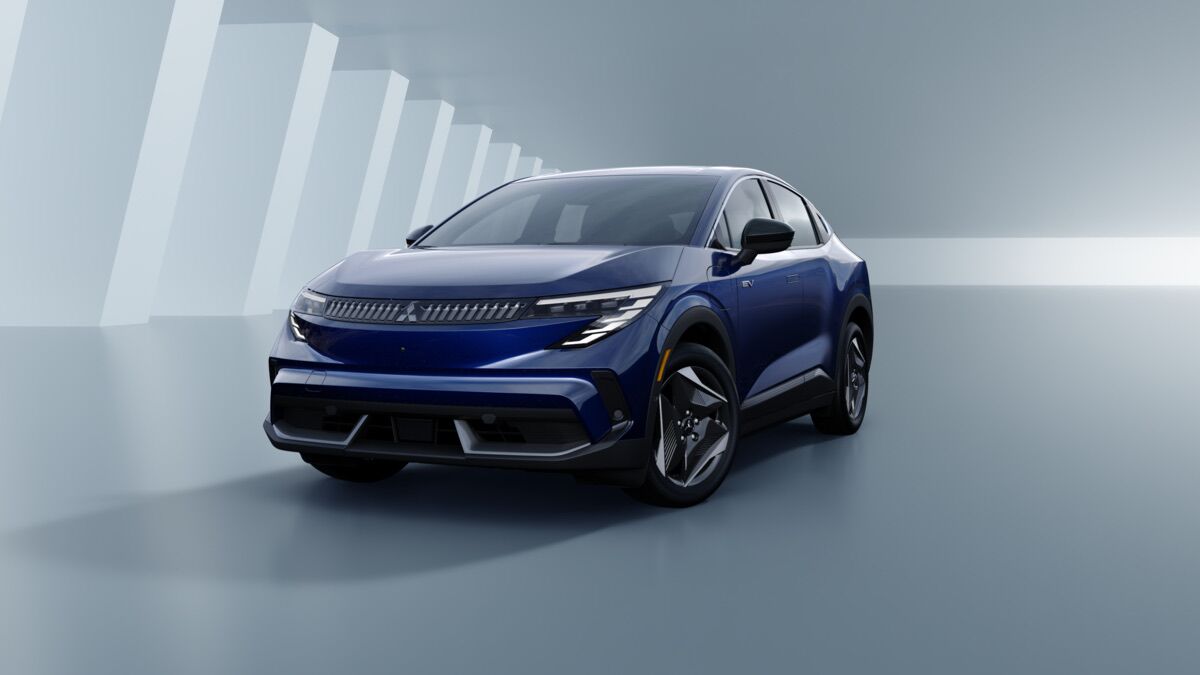 2027 Mitsubishi Eclipse Sportback Is a Nissan Leaf-Based EV