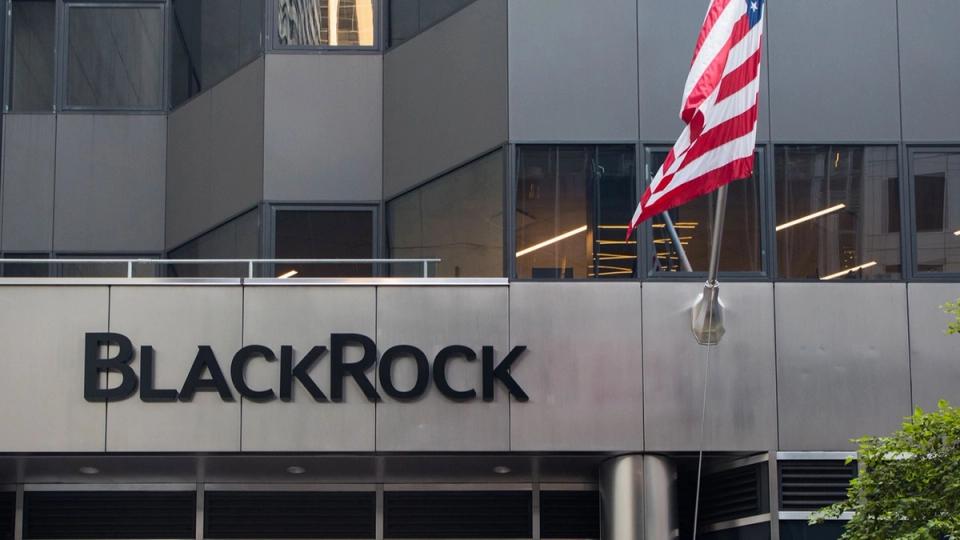 BlackRock’s new bitcoin ETF, BITA, lets institutions earn from volatility. There’s a catch: Crypto Daily BlackRock’s new bitcoin ETF, BITA, lets institutions earn from volatility. There’s a catch: Crypto Daily