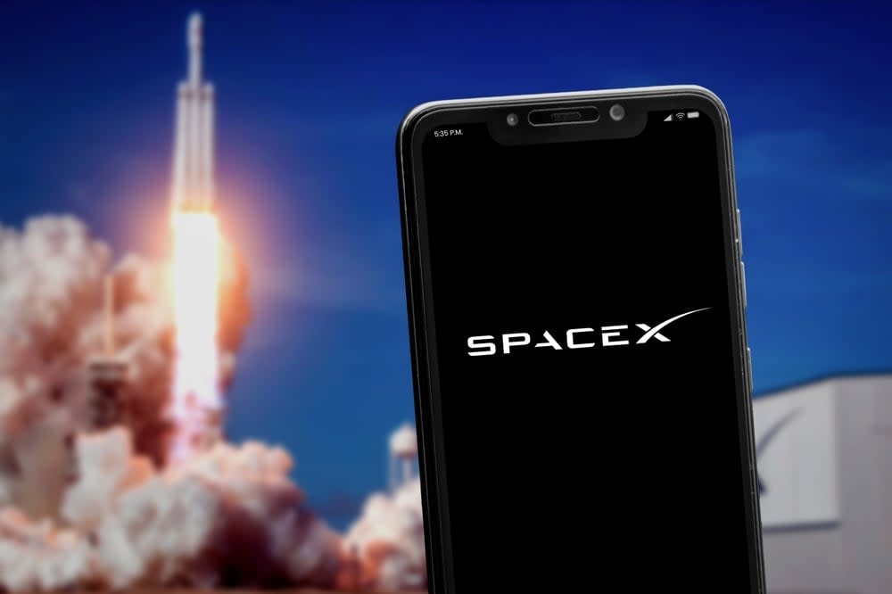 Bitcoin Crashes As Space Stocks Soar: Is SpaceX’s IPO Pulling Capital Away From Crypto?