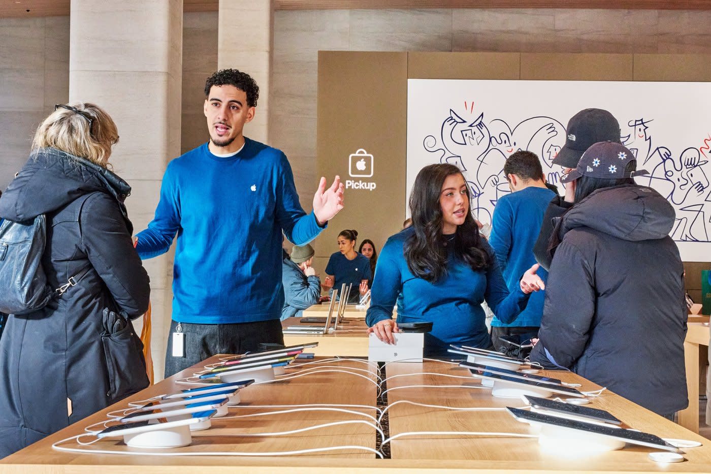 Apple Just Delivered Bad News for OpenAI and Anthropic, but Alphabet Could Be a Winner Apple Just Delivered Bad News for OpenAI and Anthropic, but Alphabet Could Be a Winner