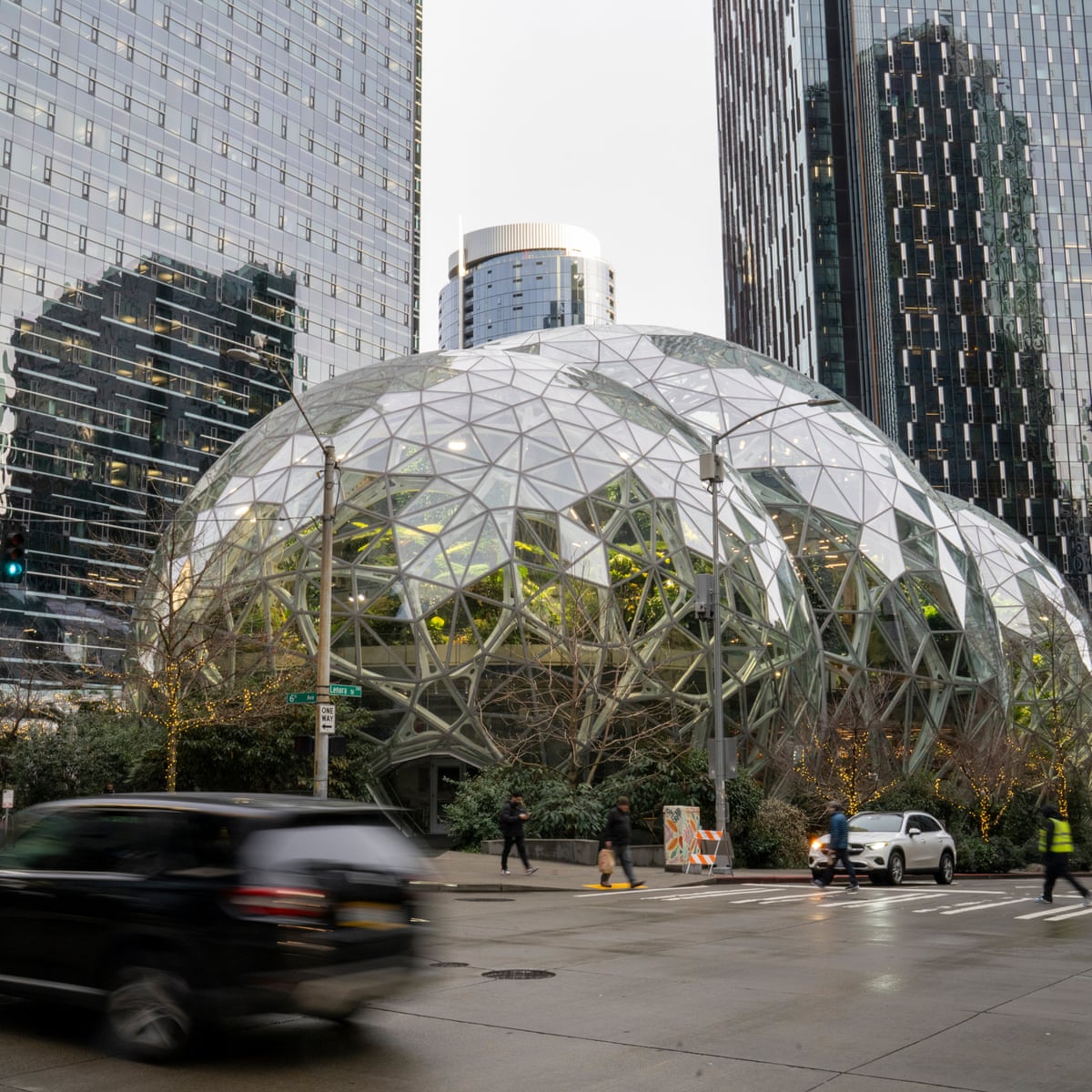 Seattle, home to Amazon and Microsoft, poised to pass moratorium on new datacenters