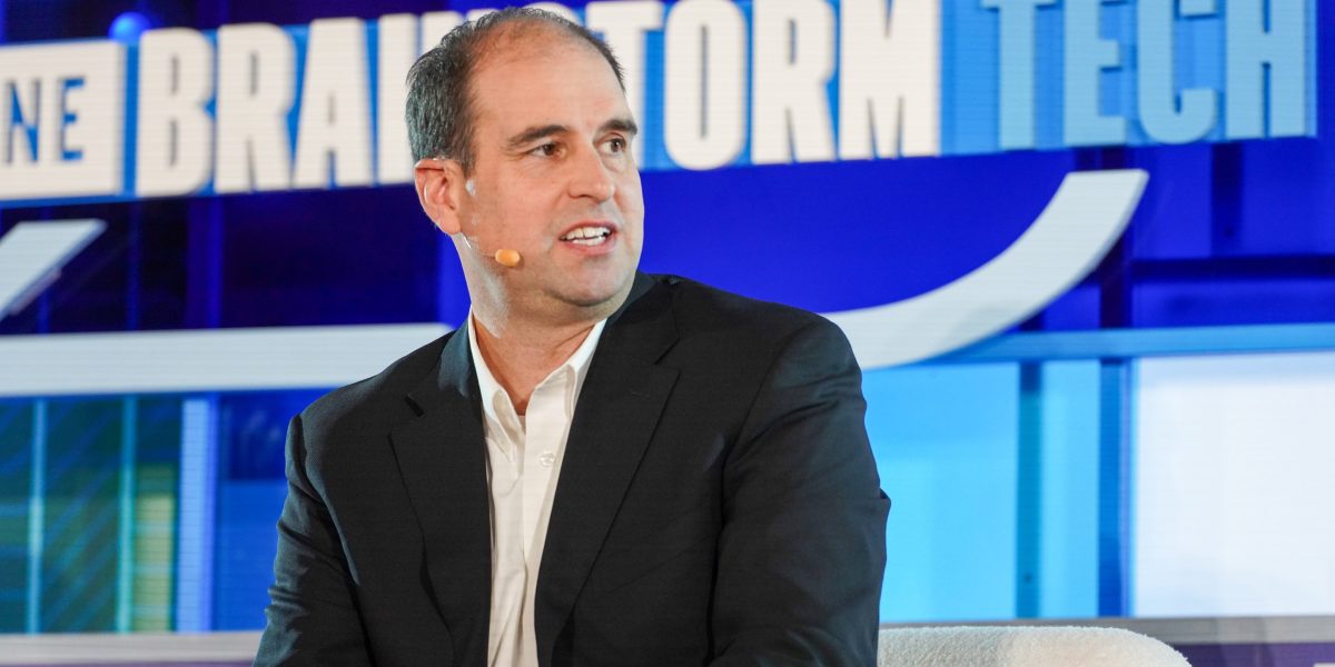 Tesla cofounder: ‘We should be really worried’ about the U.S. grid as China speeds ahead in the power race Tesla cofounder: ‘We should be really worried’ about the U.S. grid as China speeds ahead in the power race