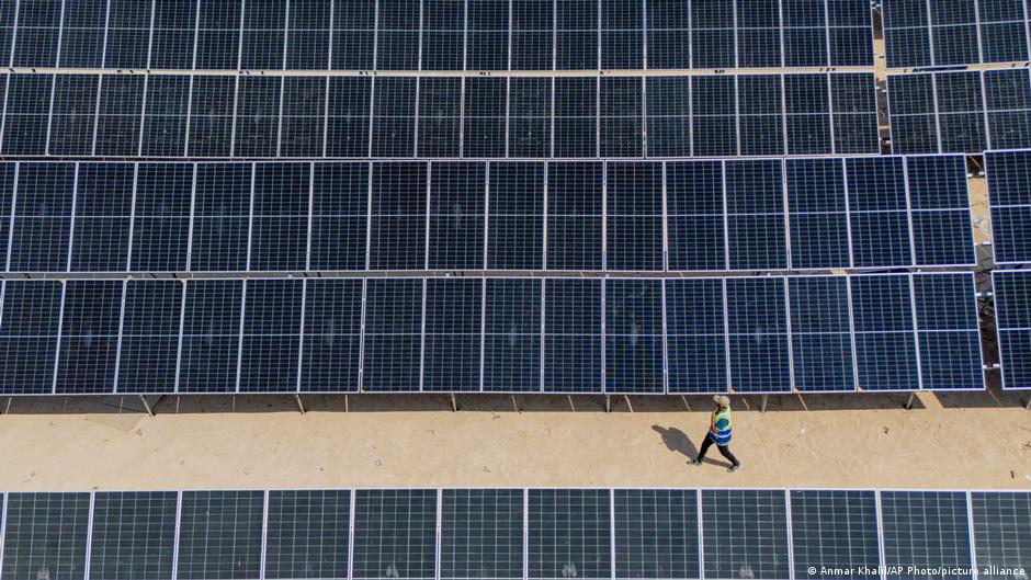 As hot summer, blackouts loom, Iraq looks to solar power As hot summer, blackouts loom, Iraq looks to solar power