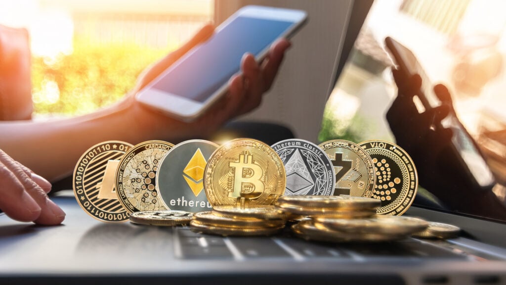 Bitcoin At ,000 While Ethereum, XRP, Dogecoin Hold Ground On Potential US-Iran Peace Deal