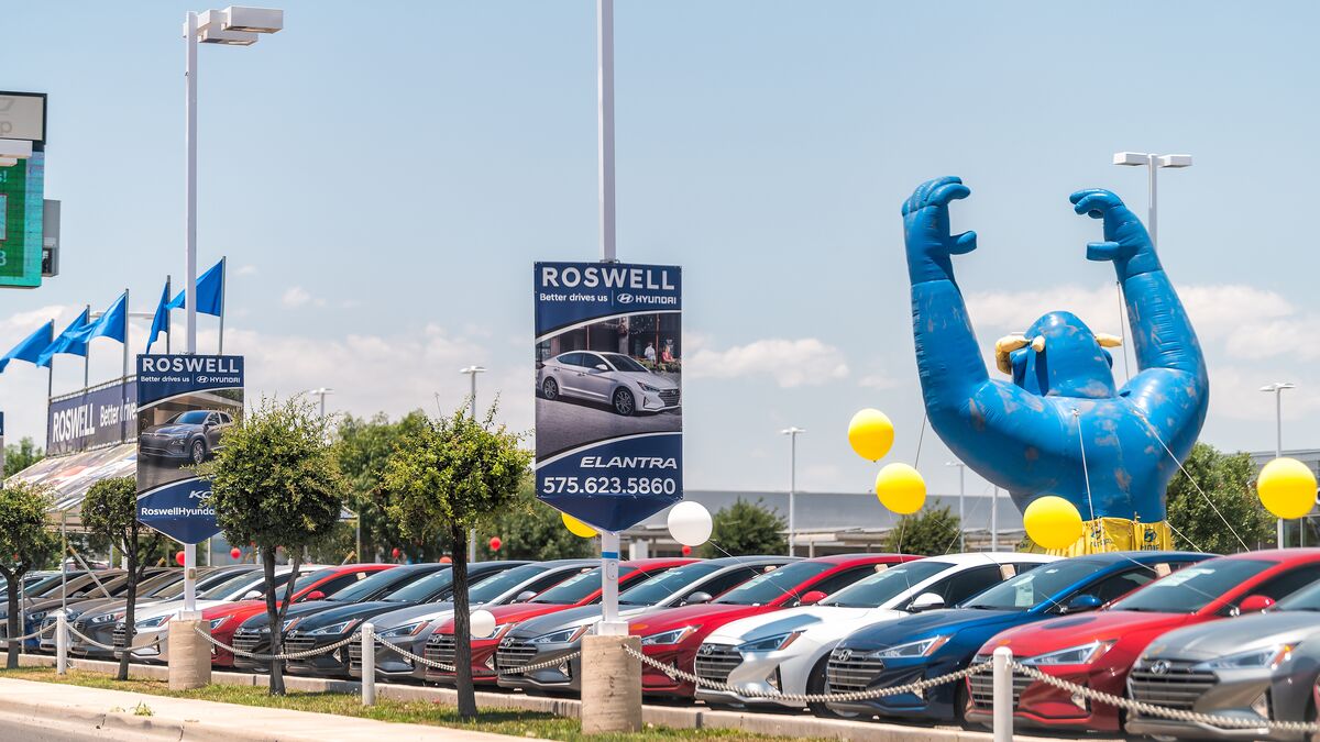 Average New Car Price Cooled Slightly to ,220 in May