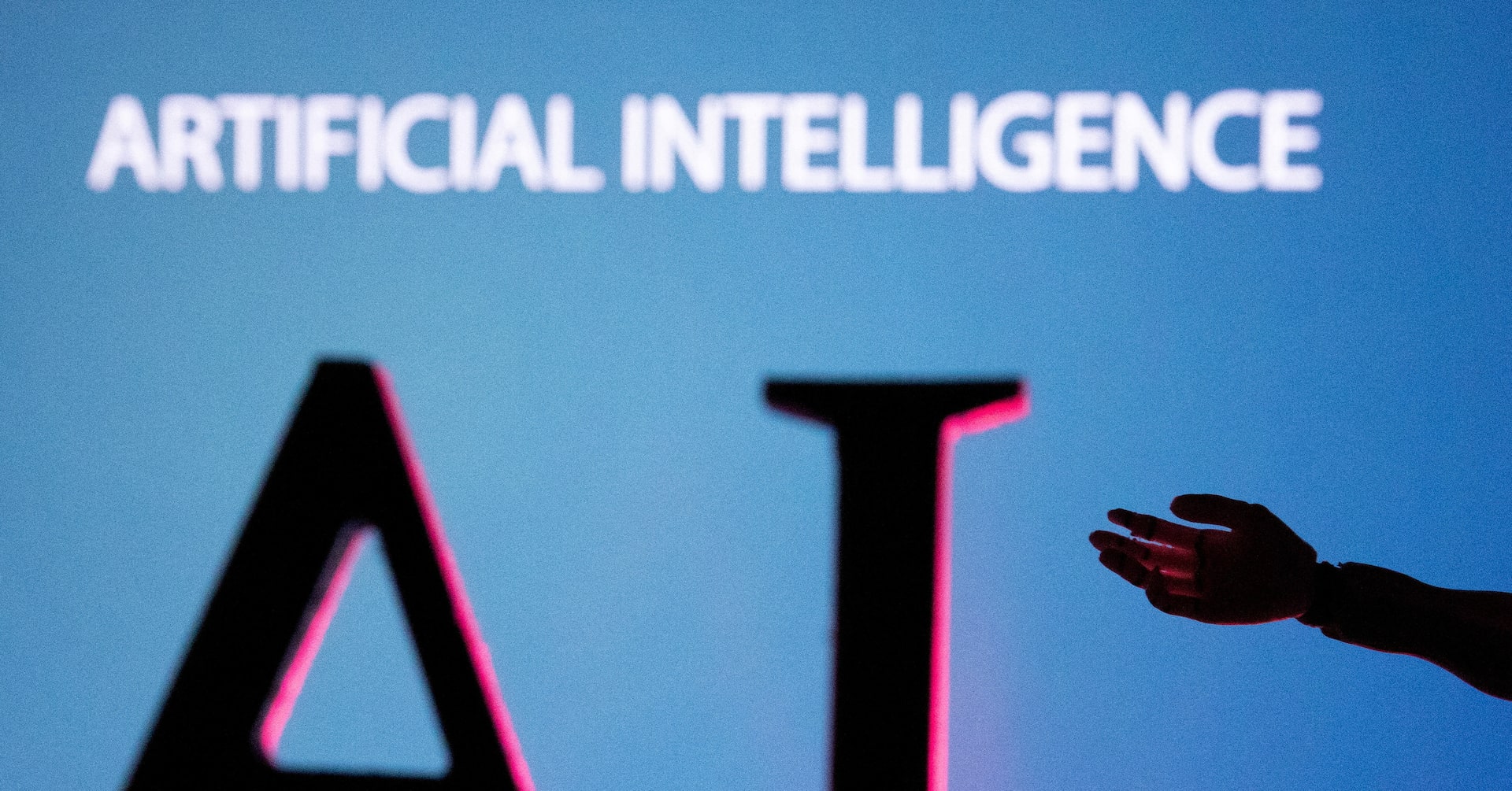 France to invest €655 mln in AI, set up common chatbot for all state services France to invest €655 mln in AI, set up common chatbot for all state services