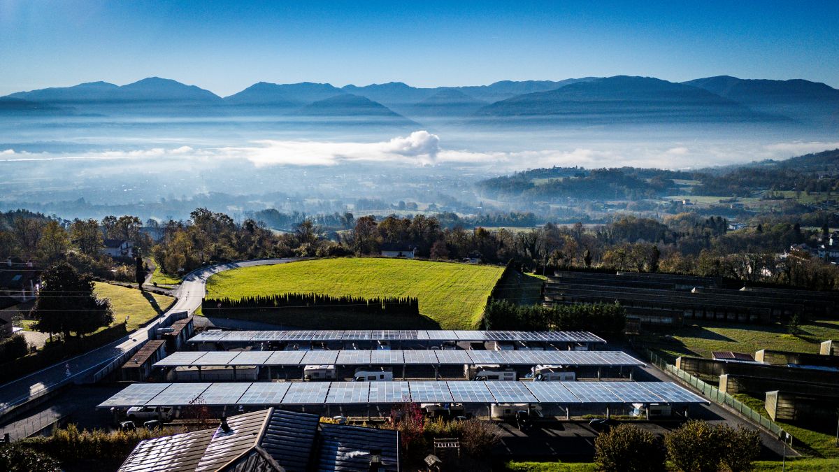 Brussels approves Rome’s €23 billion dash for renewable energy