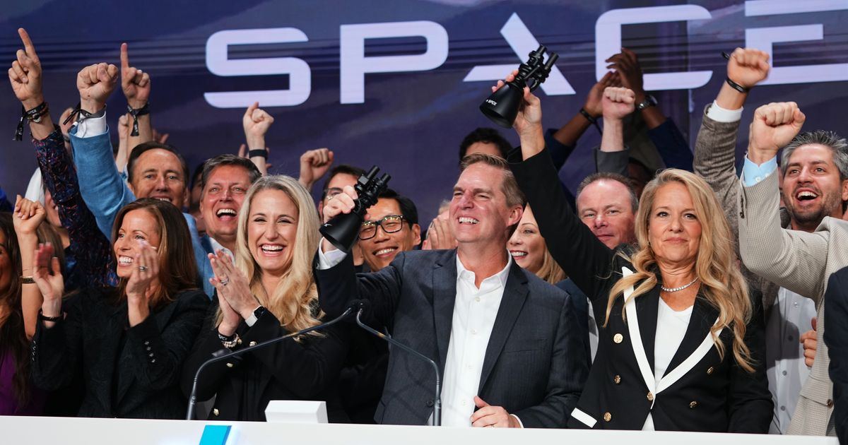 You can ignore AI giants like SpaceX, but your 401(k) won’t