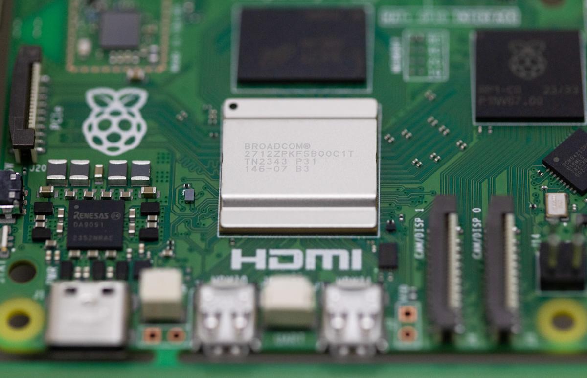 Broadcom stock sinks after hours as AI chip forecast disappoints