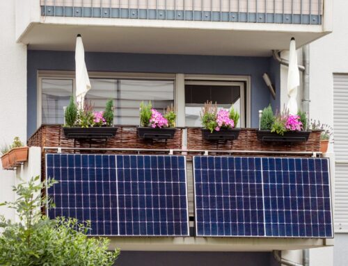 New Yorkers could soon hang solar panels from windows