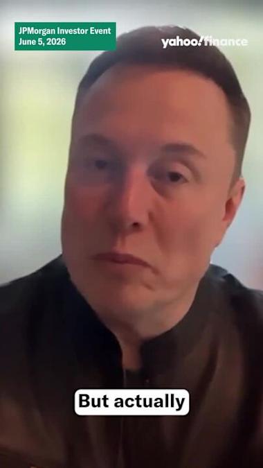Elon Musk sat down with Jamie Dimon at a JPMorgan investor event to explain why now was the time for the SpaceX IPO