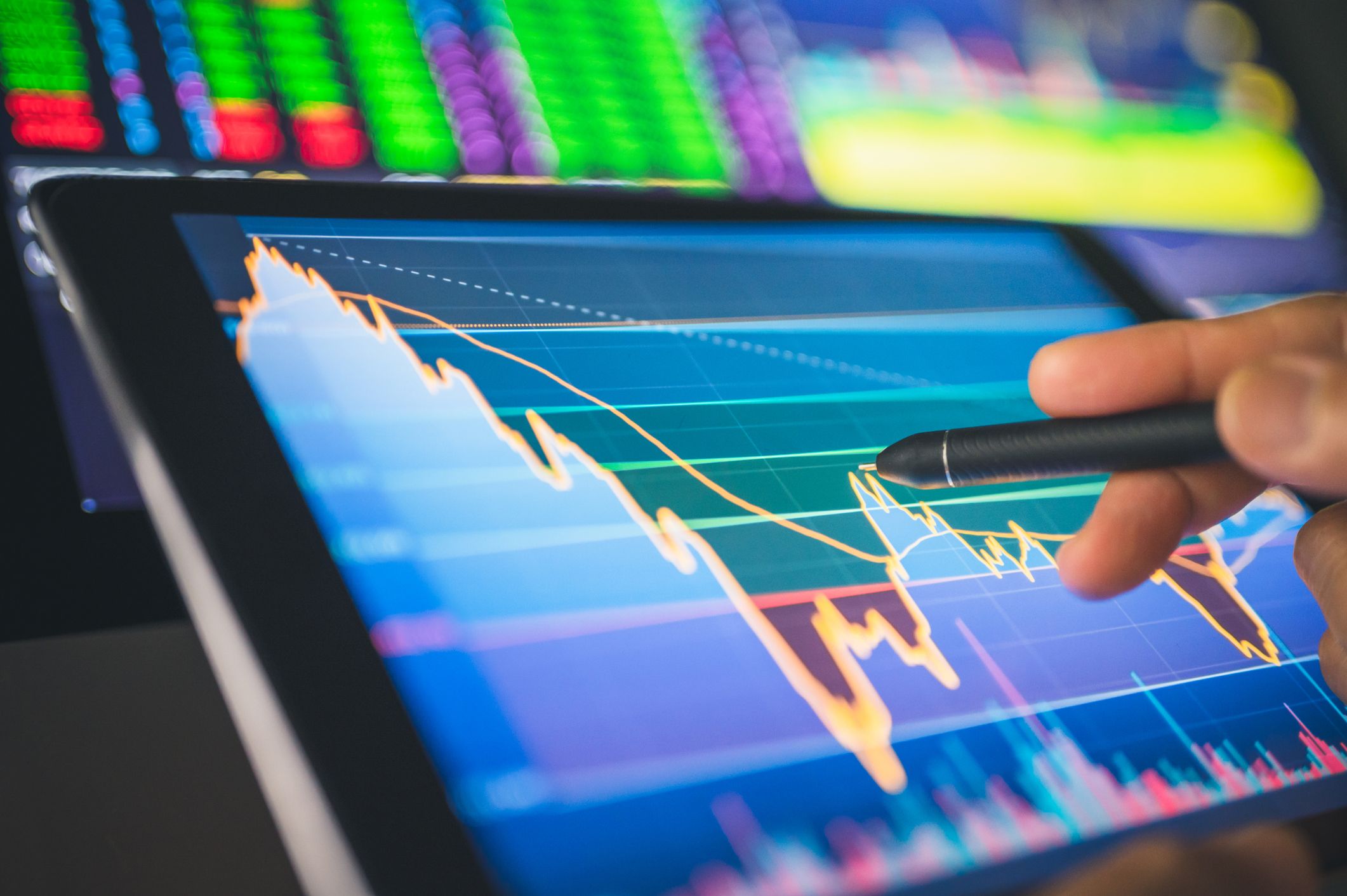 Dow Notches New High as Tech Stocks Drop: Stock Market Today