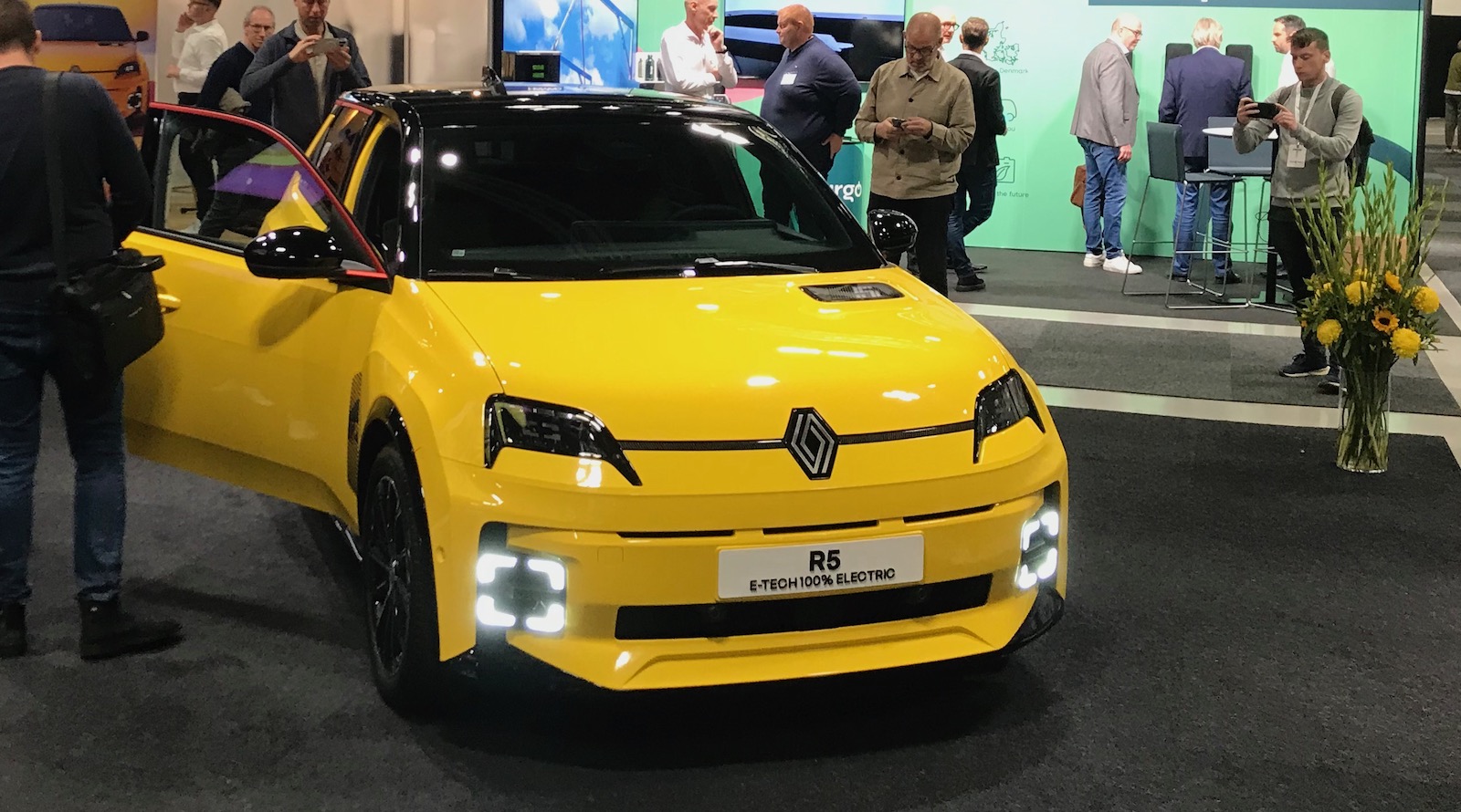 Renault EV Demand Grew 50% in Some Markets from Iran War